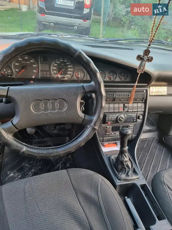 Audi 100