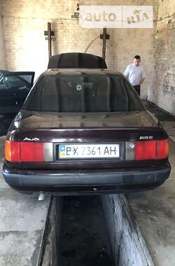 Седан Audi 100 1992 в Борщеве