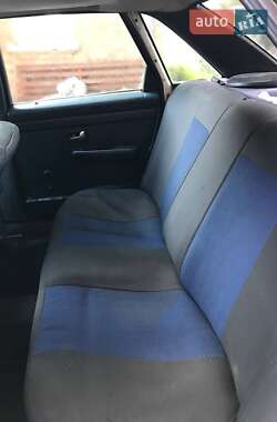 Седан Audi 100 1989 в Луцке