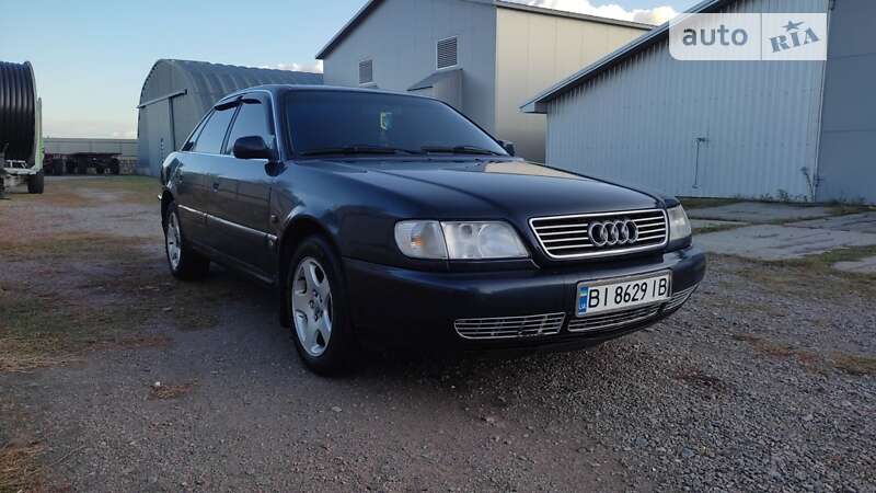 Седан Audi 100 1992 в Глобине