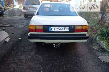 Седан Audi 100 1987 в Самборе