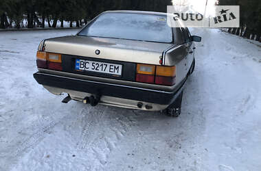 Седан Audi 100 1983 в Каменке-Бугской