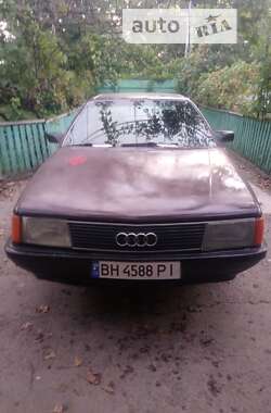 Седан Audi 100 1984 в Одессе