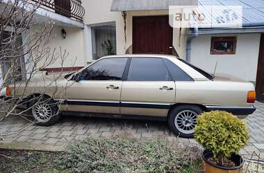Седан Audi 100 1986 в Львове