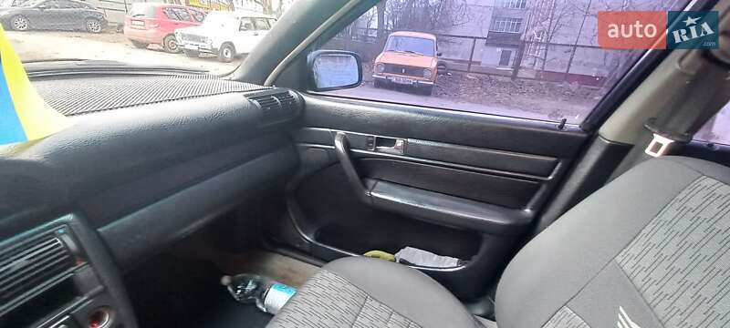 Седан Audi 100 1990 в Умани