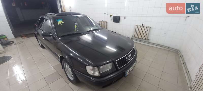 Седан Audi 100 1990 в Умани