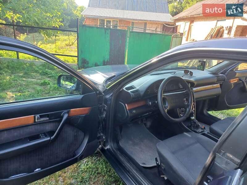 Седан Audi 100 1992 в Тульчине