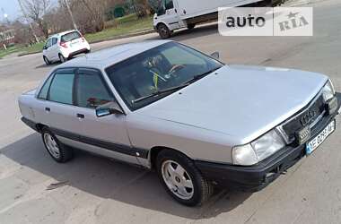 Седан Audi 100 1990 в Чугуеве