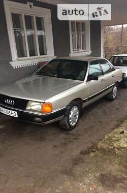 Седан Audi 100 1987 в Мурованых Куриловцах