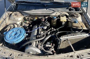 Седан Audi 100 1988 в Луцке
