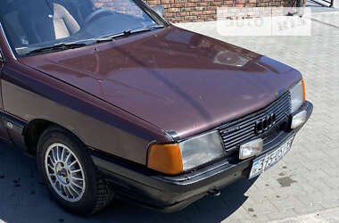 Седан Audi 100 1988 в Ровно