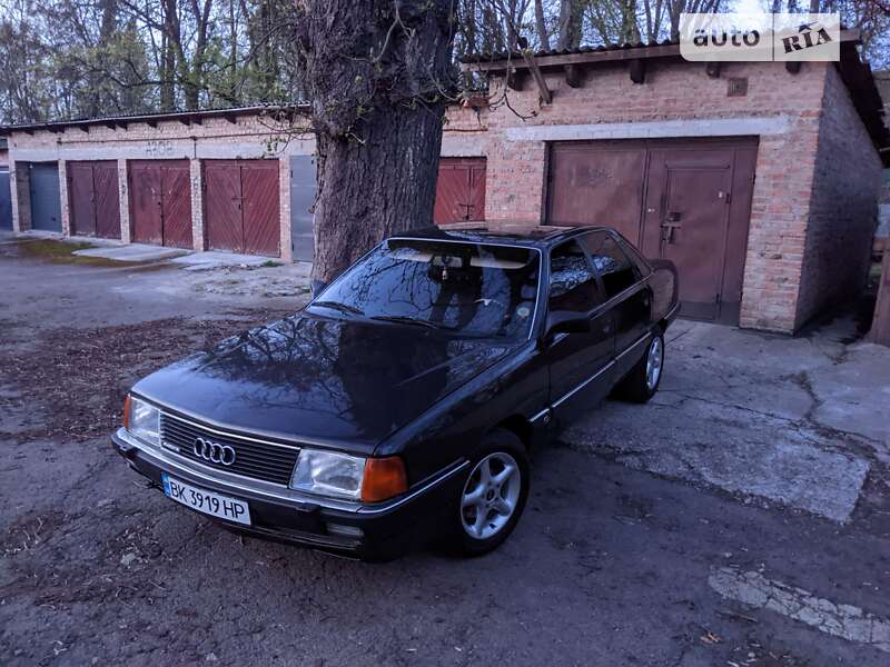 Седан Audi 100 1990 в Рівному