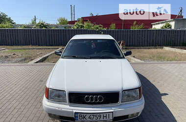 Седан Audi 100 1992 в Гоще