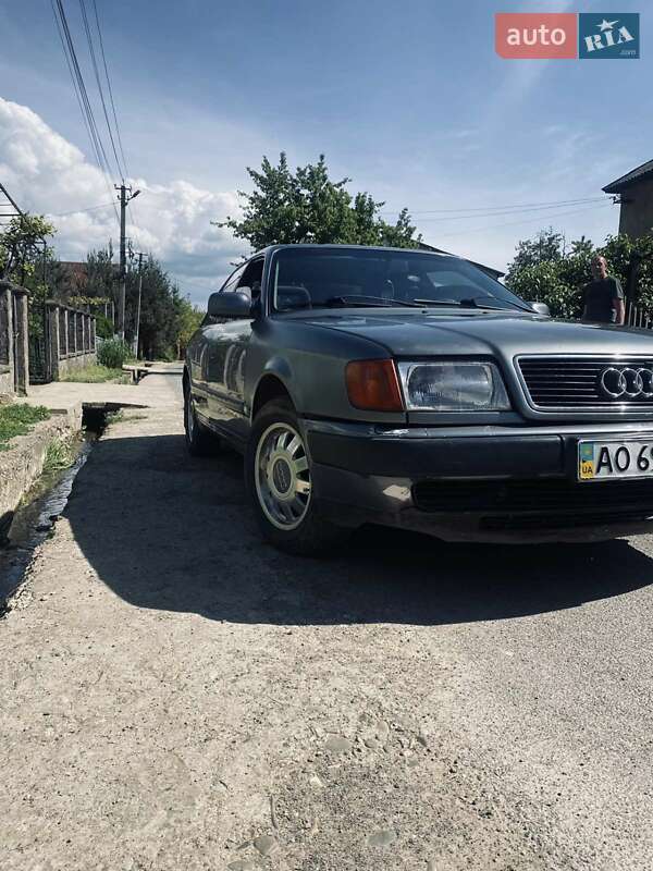 Седан Audi 100 1993 в Ужгороде фото Седан Audi 100 1993 в Ужгороде