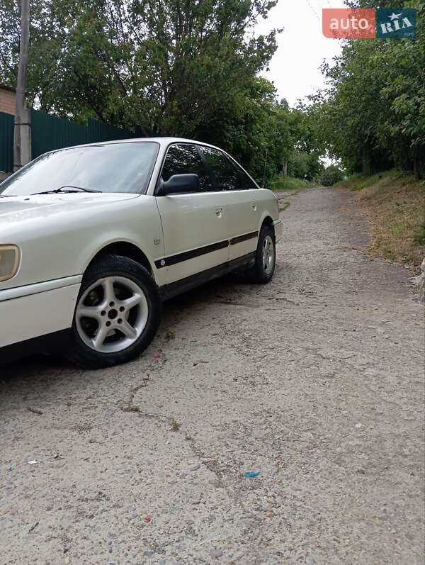 Седан Audi 100 1993 в Каменец-Подольском