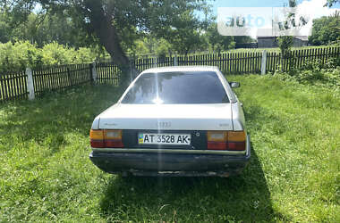 Седан Audi 100 1988 в Сторожинці