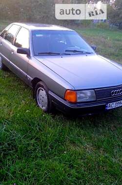 Седан Audi 100 1990 в Луцке