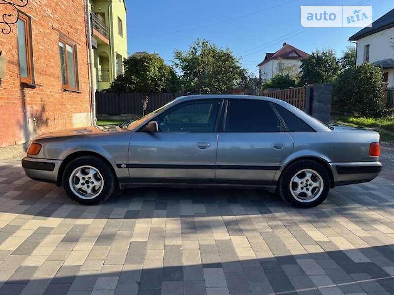 Audi 100 1992