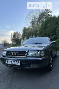 Седан Audi 100 1993 в Львове