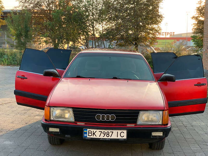 Седан Audi 100 1986 в Луцке фото 5 Седан Audi 100 1986 в Луцке