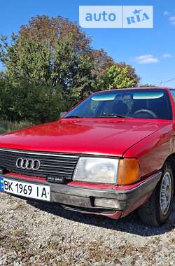 Универсал Audi 100 1988 в Ровно