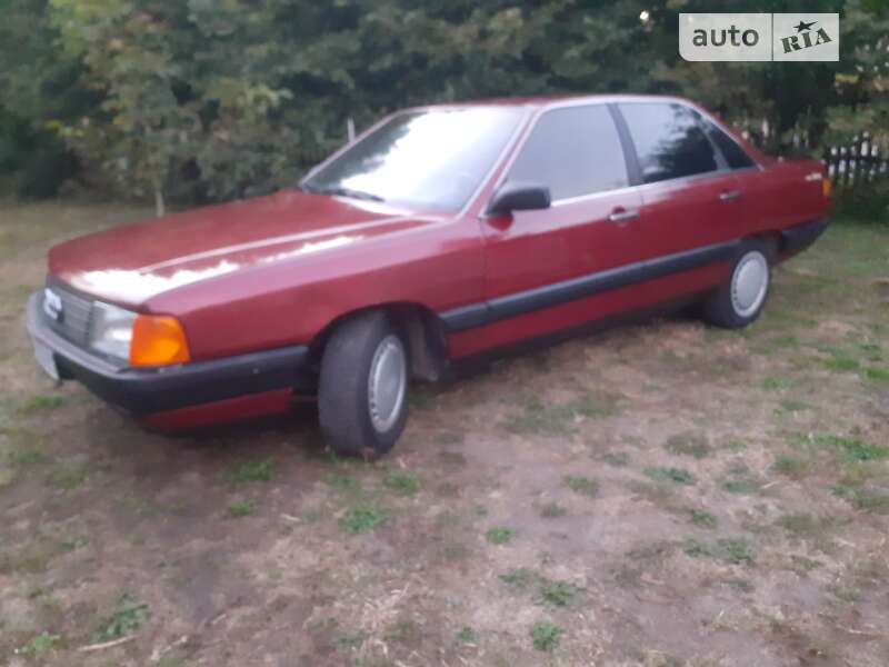 Седан Audi 100 1987 в Теребовле