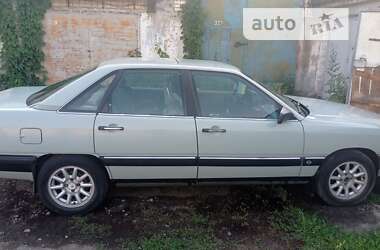 Седан Audi 100 1986 в Жовтих Водах