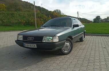 Седан Audi 100 1990 в Чорткові