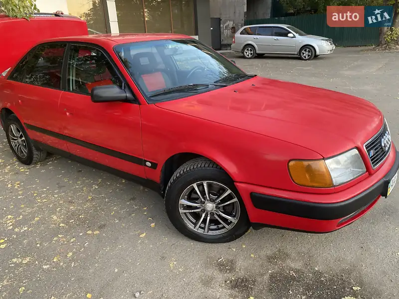 Седан Audi 100 1991 в 