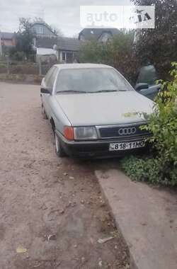 Седан Audi 100 1989 в Дубні