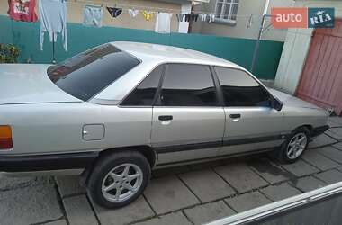 Седан Audi 100 1989 в Дунаевцах