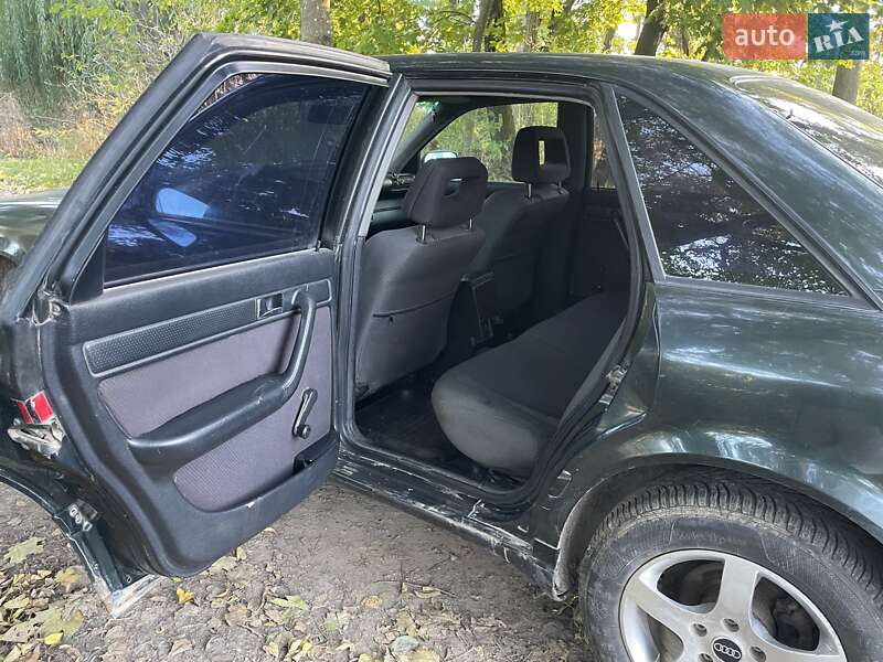 Седан Audi 100 1993 в Луцке