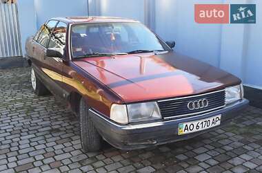 Седан Audi 100 1990 в Мукачевому