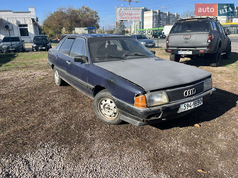 Седан Audi 100 1985 в Житомире