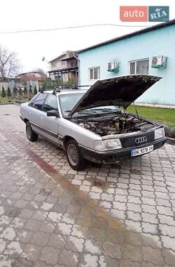 Седан Audi 100 1990 в Ровно