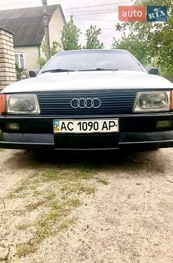 Седан Audi 100 1983 в Ратным