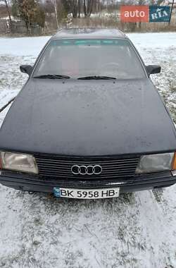 Седан Audi 100 1983 в Шепетівці