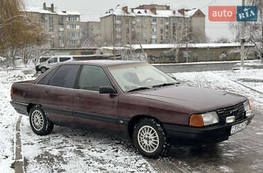 Седан Audi 100 1988 в Ровно