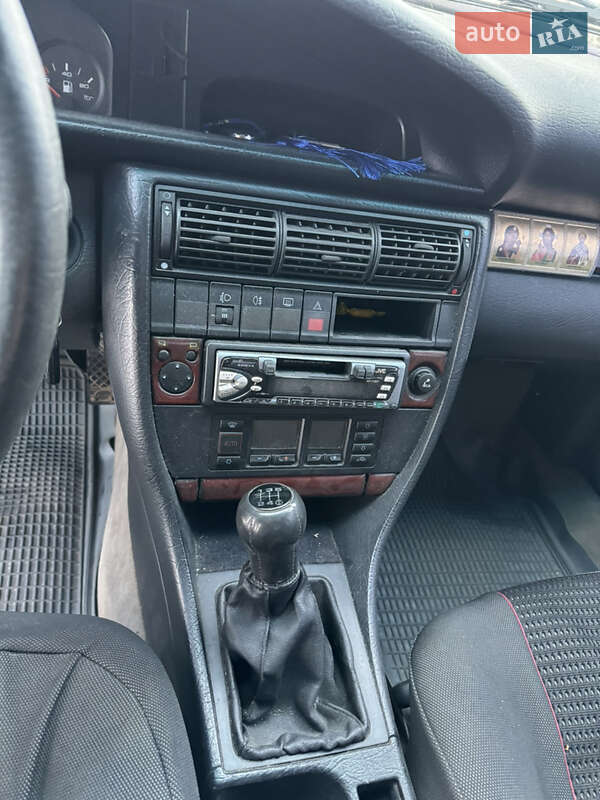 Седан Audi 100 1994 в Львове