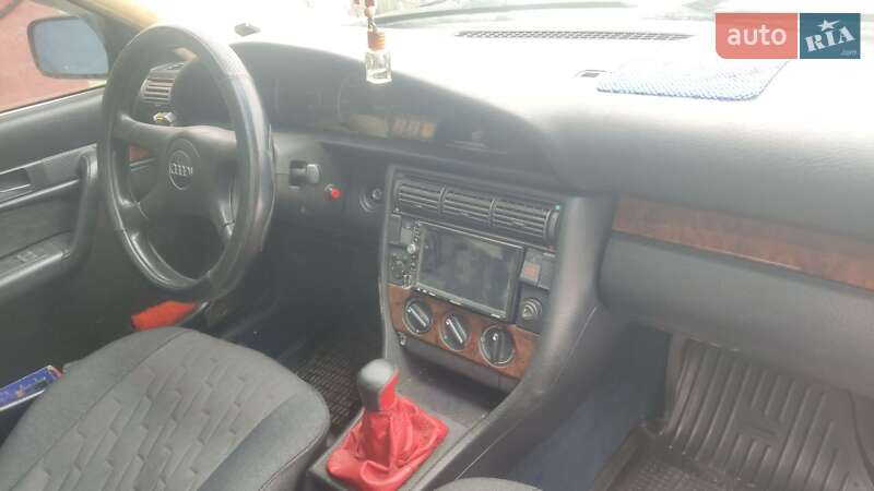 Седан Audi 100 1991 в Киеве фото 5 Седан Audi 100 1991 в Киеве