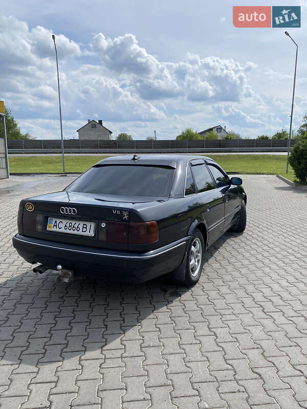 Седан Audi 100 1993 в Луцьку