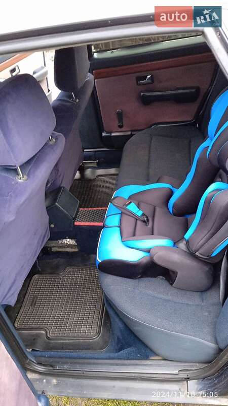 Седан Audi 100 1989 в Рівному