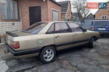 Седан Audi 100 1987 в Лубнах