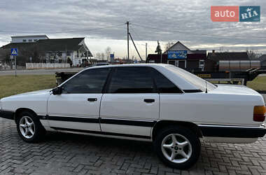 Седан Audi 100 1988 в 