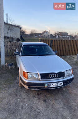 Седан Audi 100 1991 в Зарічному