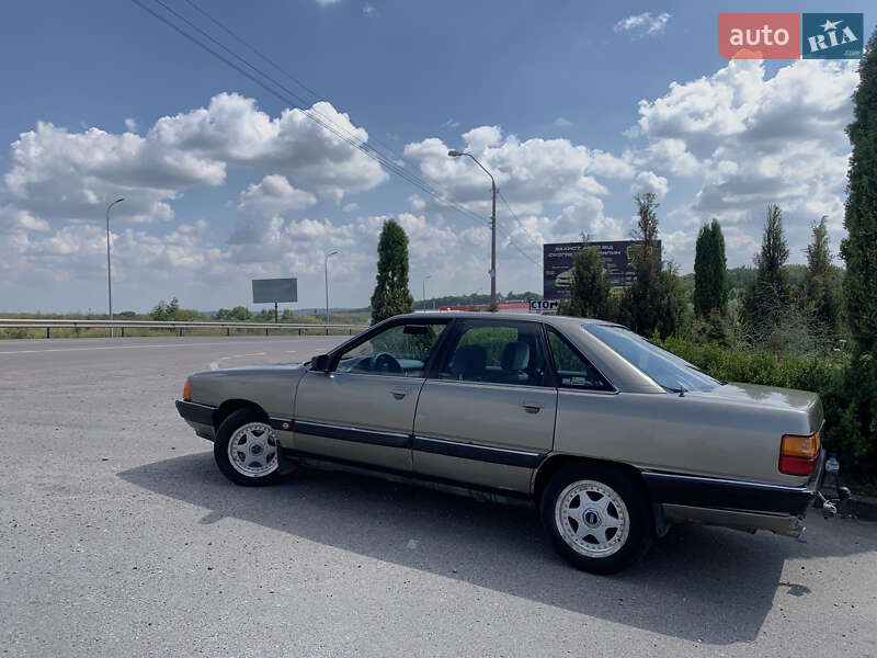 Седан Audi 100 1990 в Хмельницком