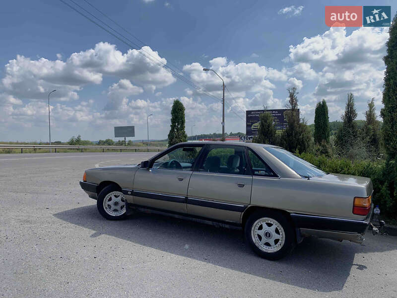 Седан Audi 100 1990 в Хмельницком
