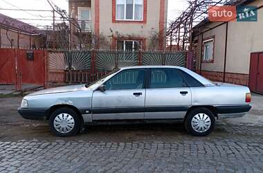 Седан Audi 100 1984 в Берегово