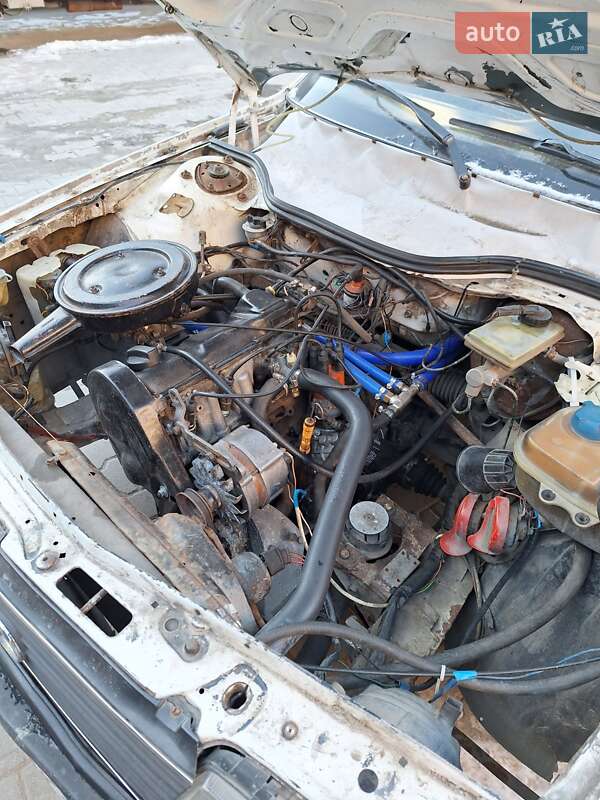 Седан Audi 100 1988 в Хмельницком