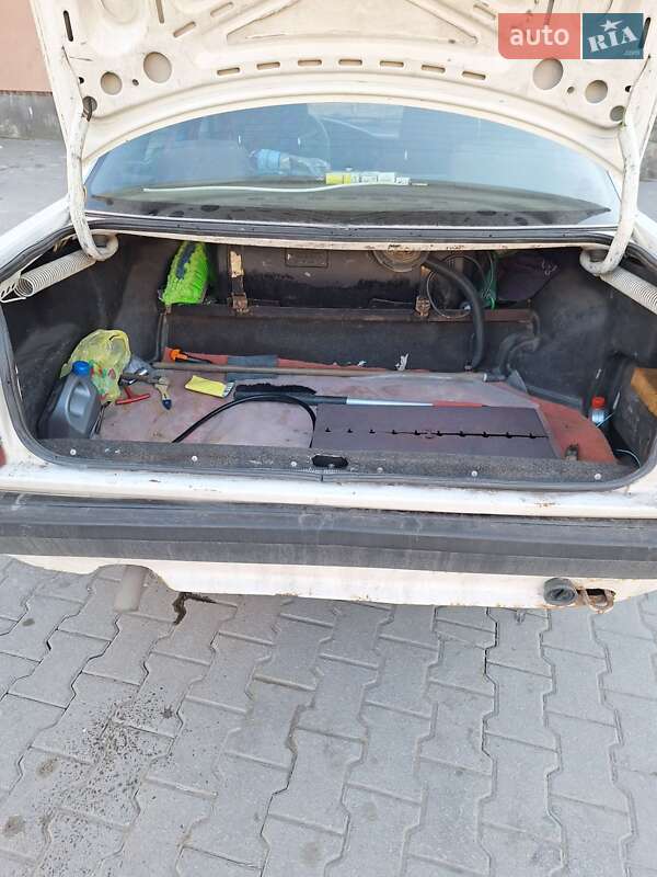 Седан Audi 100 1988 в Хмельницком